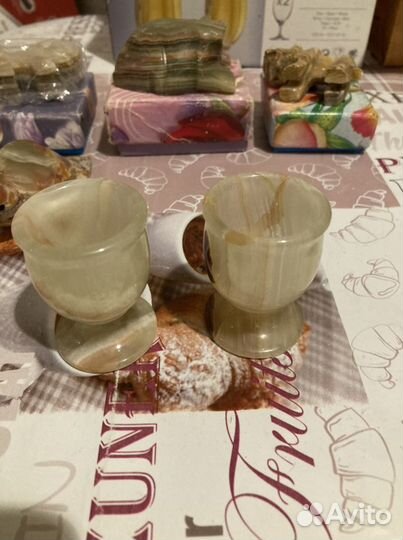 Фигурки из оникса (+2 подсвечника и две рюмочки)