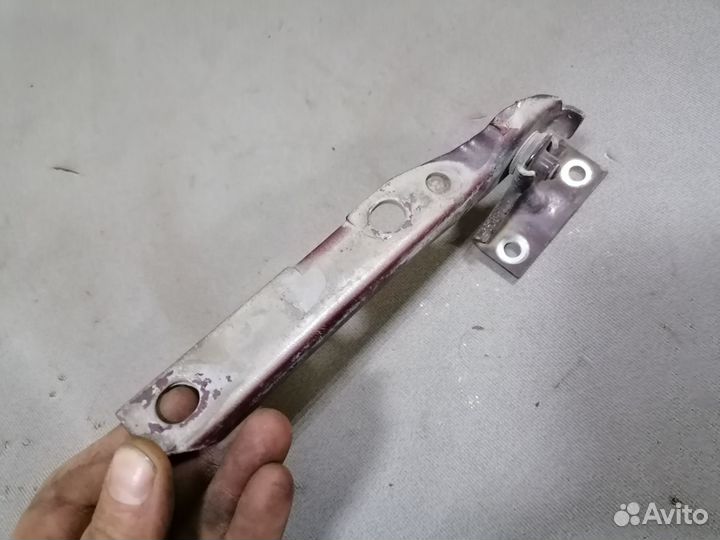 Петля капота правая Audi 80 (B3) 1986-1991