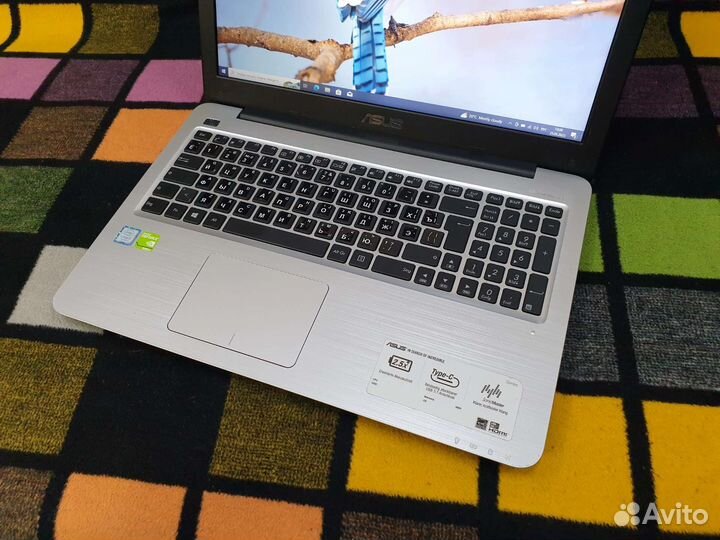 Ноутбук asus X556UQ на ай3(Nvidia Geforce 940MX)