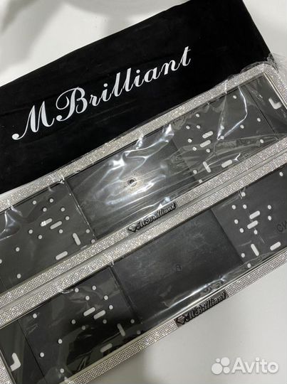 Автоаксессуары со стразами