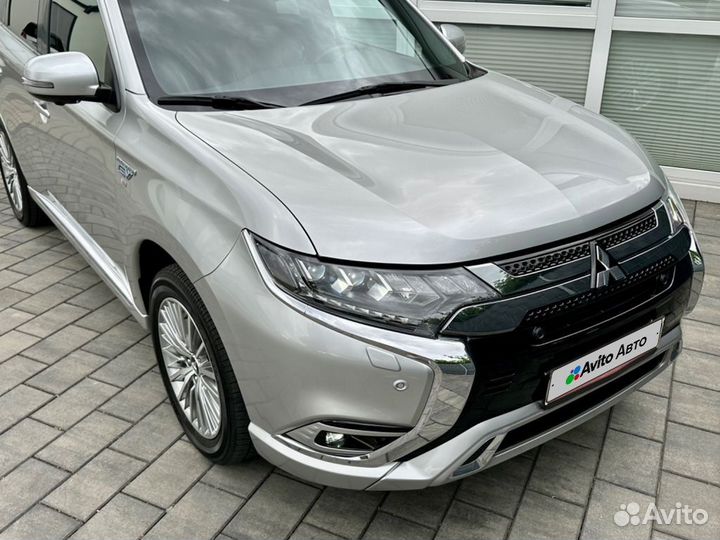 Mitsubishi Outlander 2.4 AT, 2019, 32 000 км