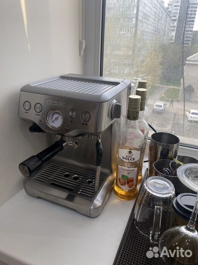 Кофемашина bork c803