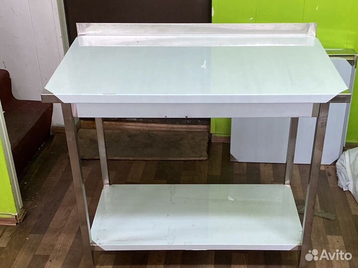 Стол из нержавейки с полкой