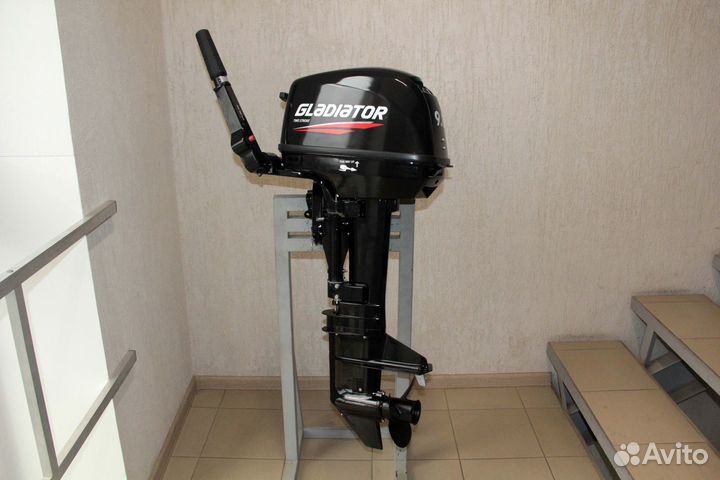 Лодочный мотор Гладиатор 9.8 л.с