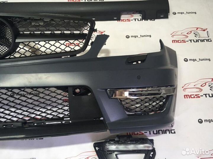 Обвес Мерседес С63 AMG W204 Черная решетка