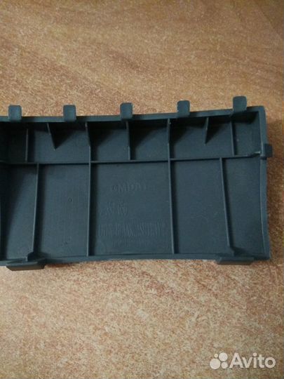 Заглушка подлокотника Шевроле Лачетти