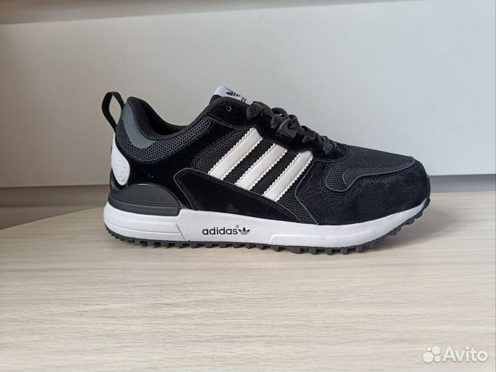 Кроссовки Adidas zx 700 hd лето