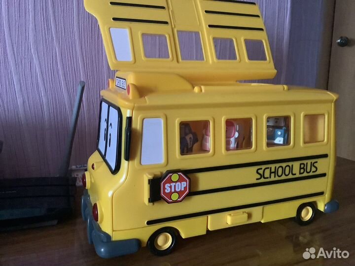 Игрушка автобус Робокар Поли с героями