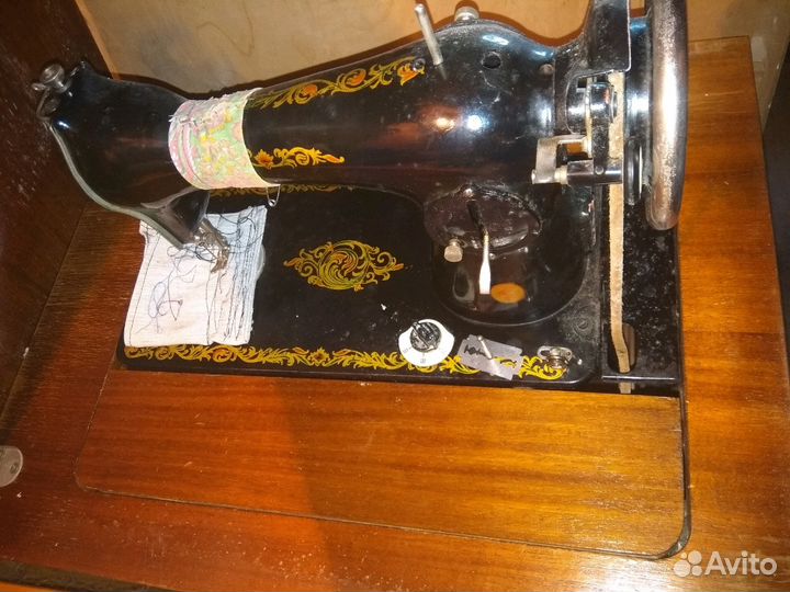 Швейная машина тумба Чайка 2 плюс оверлок