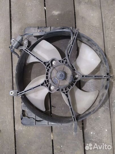 Вентилятор от honda fit 2003 год кузов gd-1