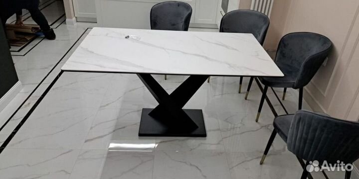 Стол повашимразмерам SVR-22244