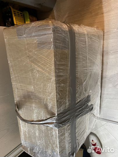 Коробка с вещами