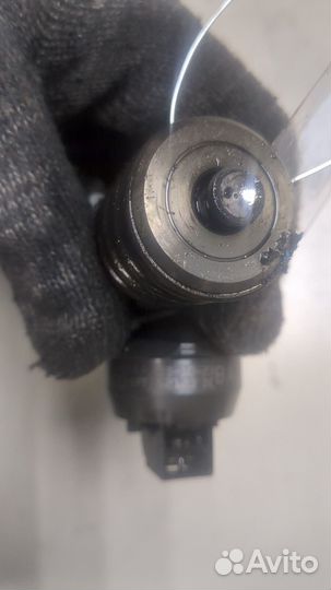 Форсунка топливная Volkswagen Transporter 5