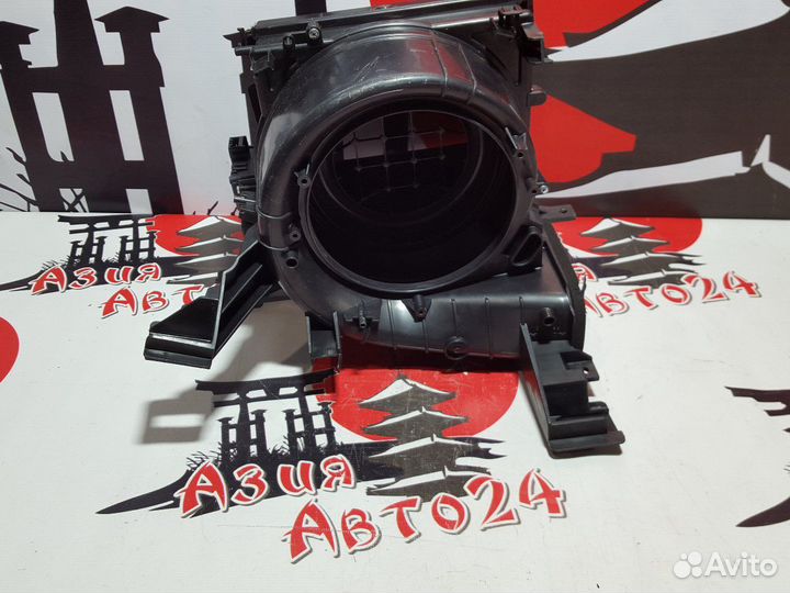 Корпус вентилятора отопителя Honda 2110 KY51