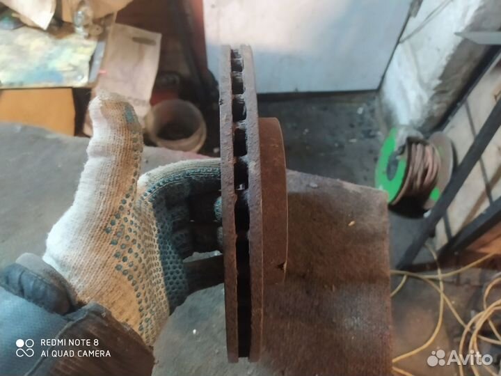 Тормозной диск передний Nissan Maxima A32