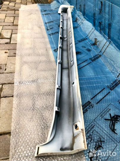 Накладка подножки левая Toyota Land Cruiser 200