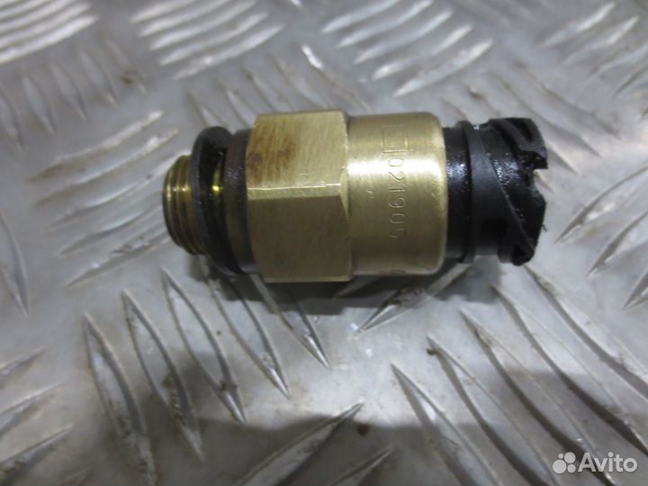 Датчик давления масла MAN 51274210163