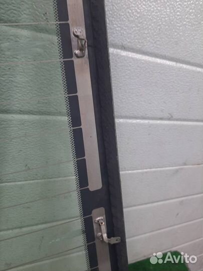 Стекло заднее Lexus GS300 (S160) 2001