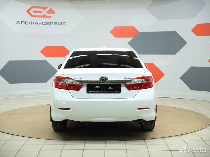 Toyota Camry 2.5 AT, 2013, 544 736 км