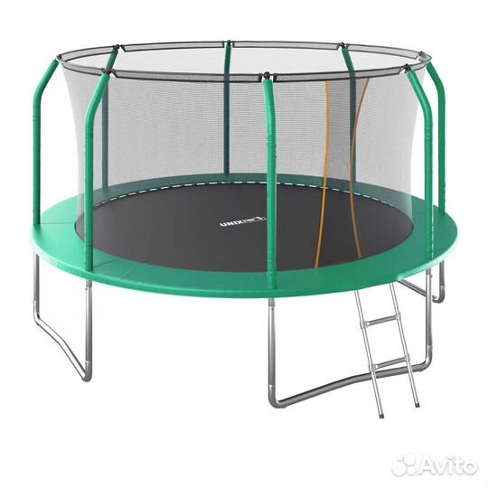 Батут с защитной сеткой