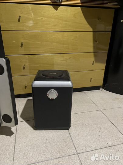 Монитор и колонка philips