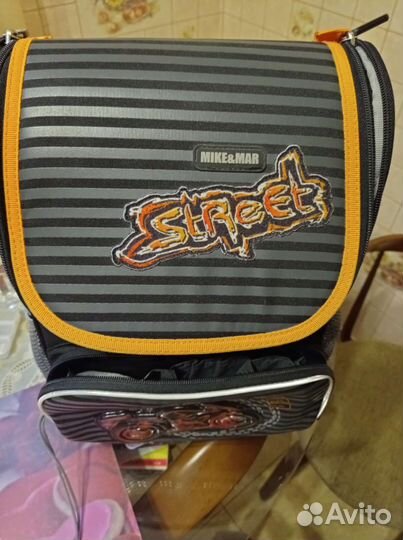 Школьный рюкзак