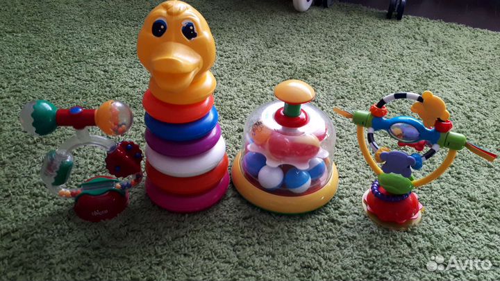 Развивающие игрушки/погремушки 0+ пакетом