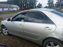 Toyota Camry 2.4 AT, 2003, битый, 290 000 км, с пробегом, цена 300 000 руб.