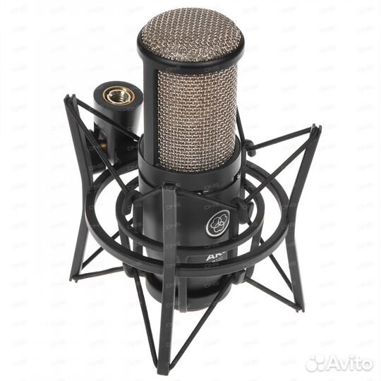 Студийный микрофон AKG P220, конденсаторный