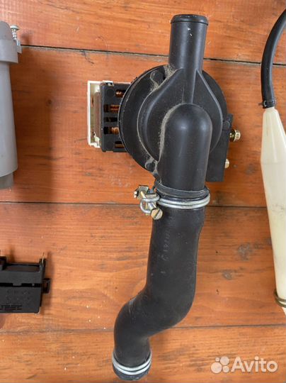 Запчасти от стиральной машины Ariston as1047ctx/B