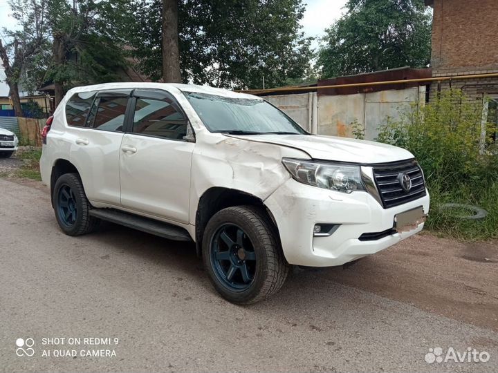 Toyota Land Cruiser Prado 2.7 AT, 2018, битый, 127 000 км