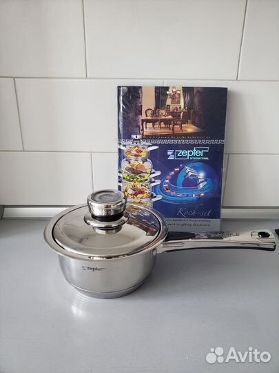 Набор столовой посуды новый