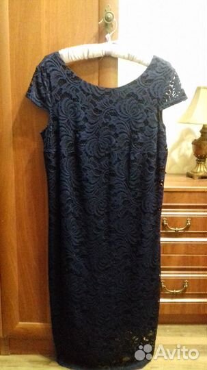 Продам новое платье темно-синего цвета