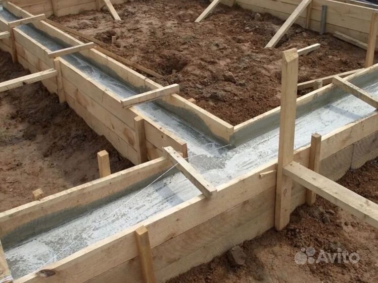 Фундамент в чаще. Фундамент в чаще
