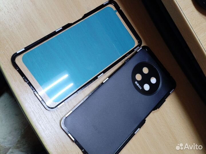 Чехол магнитный на смартфон Huawei y91