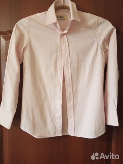 3 рубашки и жилет 