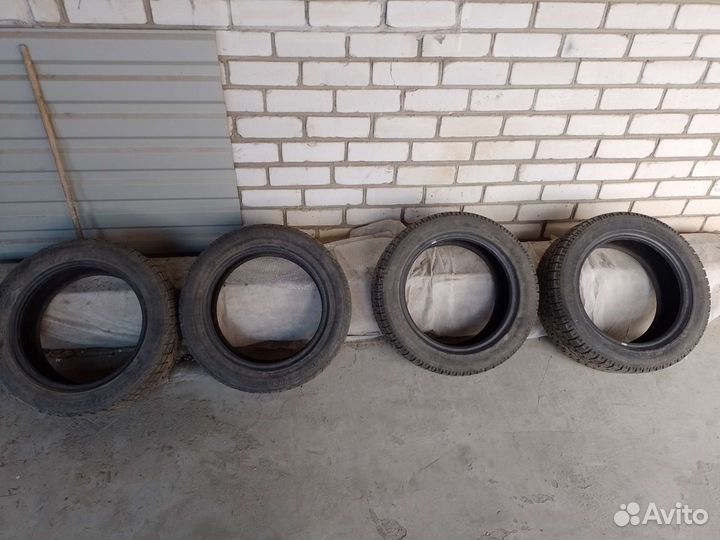 Yokohama Ice Guard F700S 205/55 R16