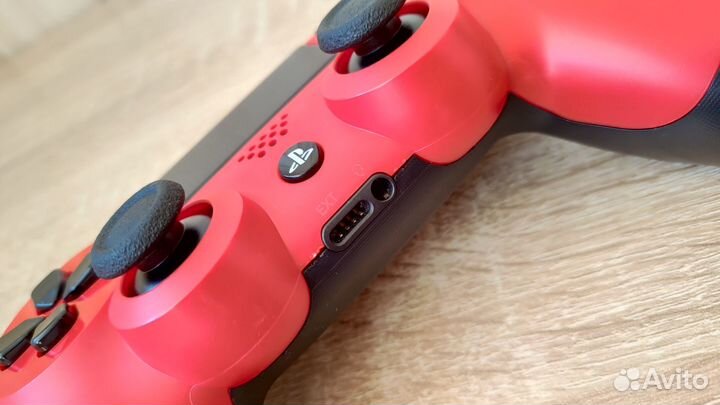 Original Dualshock4 v1, Magma Red