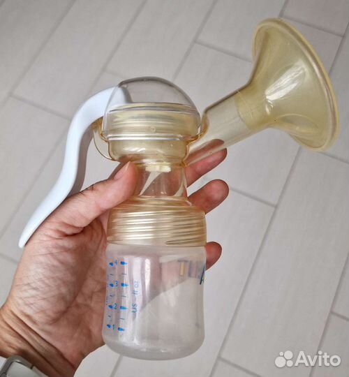 Молокоотсос avent ручной + прокладки для груди