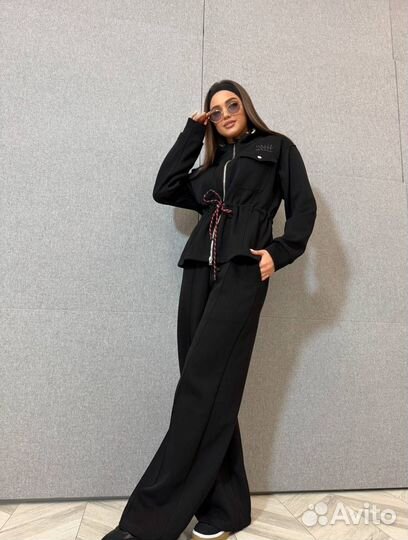 Крутой костюм Miu Miu