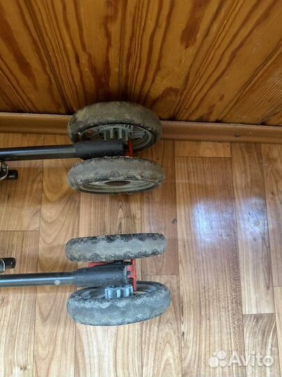 Прогулочная коляска трость