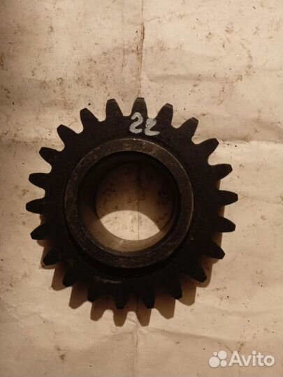Шестерня ком маз 22 зубев