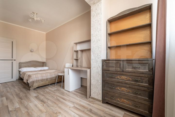 1-к. квартира, 42 м², 13/15 эт.