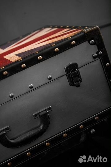 Тумба британский флаг