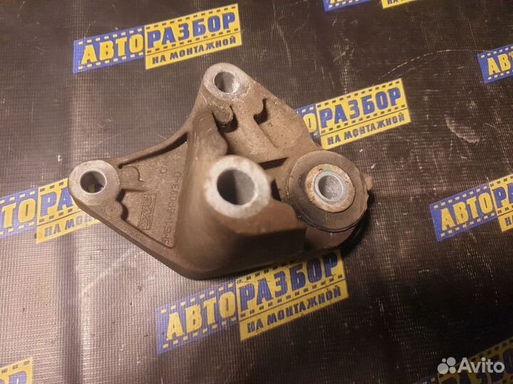 Кронштейн кпп Форд Фокус 2