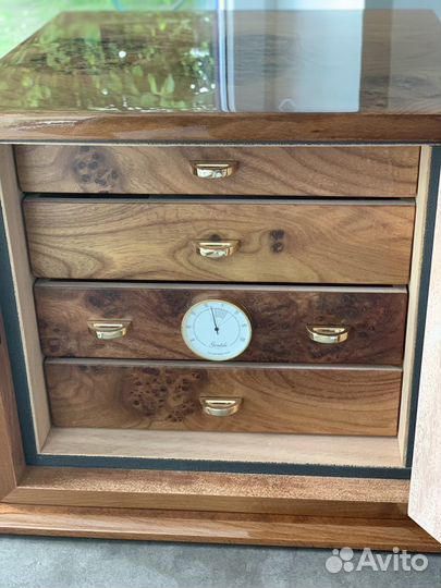 Хьюмидор Gentili на 150 сигар (Италия)