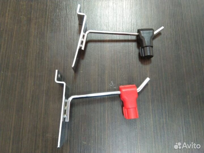 Защита товара на крючках