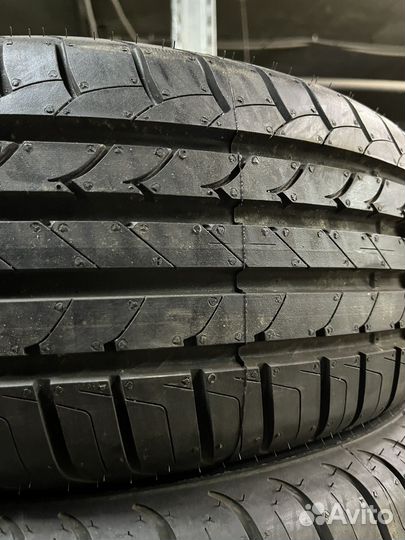 Goodyear EfficientGrip 205/60 R16