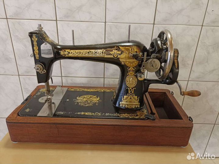 Швейная машинка 