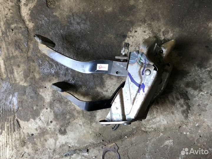 Педальный узел Форд Рейнджер Мазда BT50